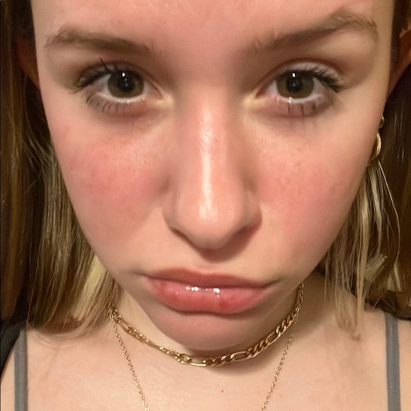 Meet your Posher, Erica - Picture 1 of 1